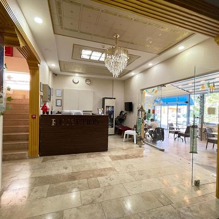 Ikarus Hotel Кушадасы Экстерьер фото